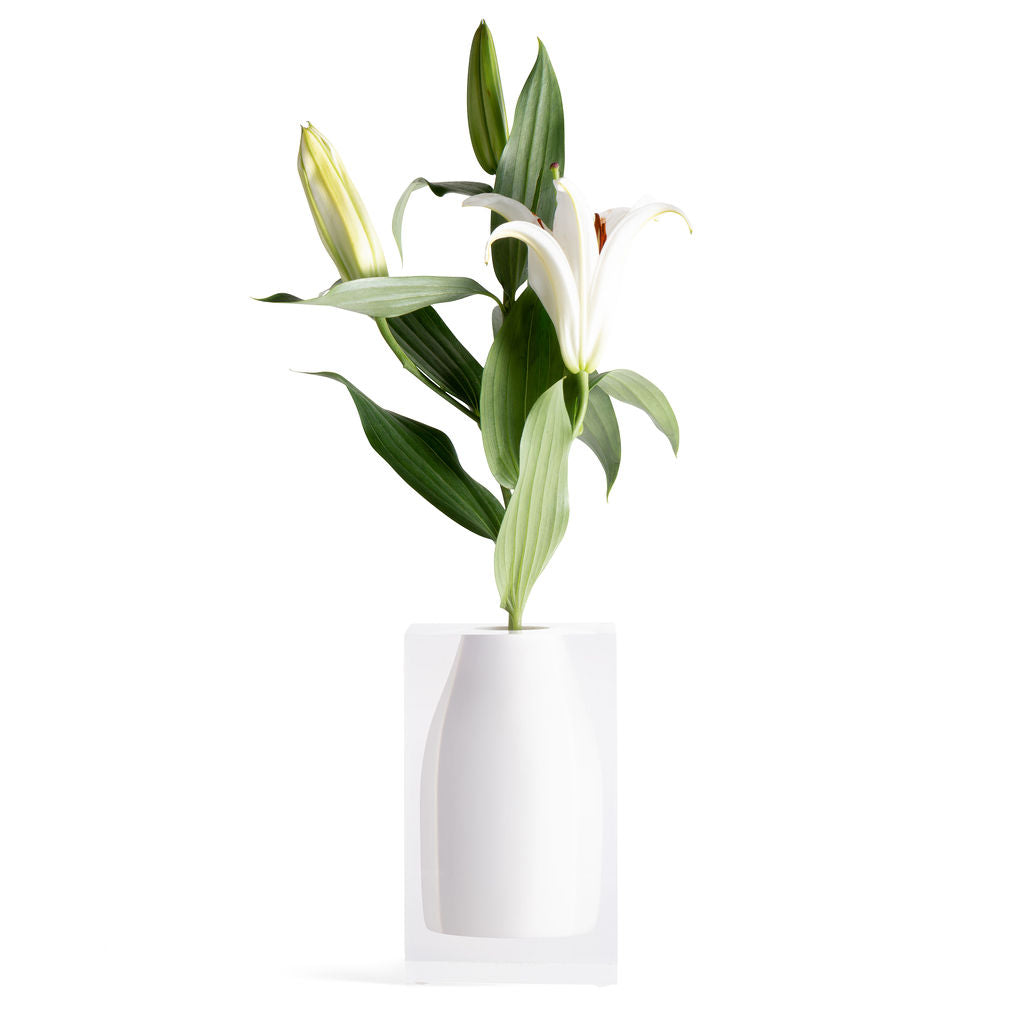 JR William Luxury Hamptons White Acrylic Resin Hester Vase